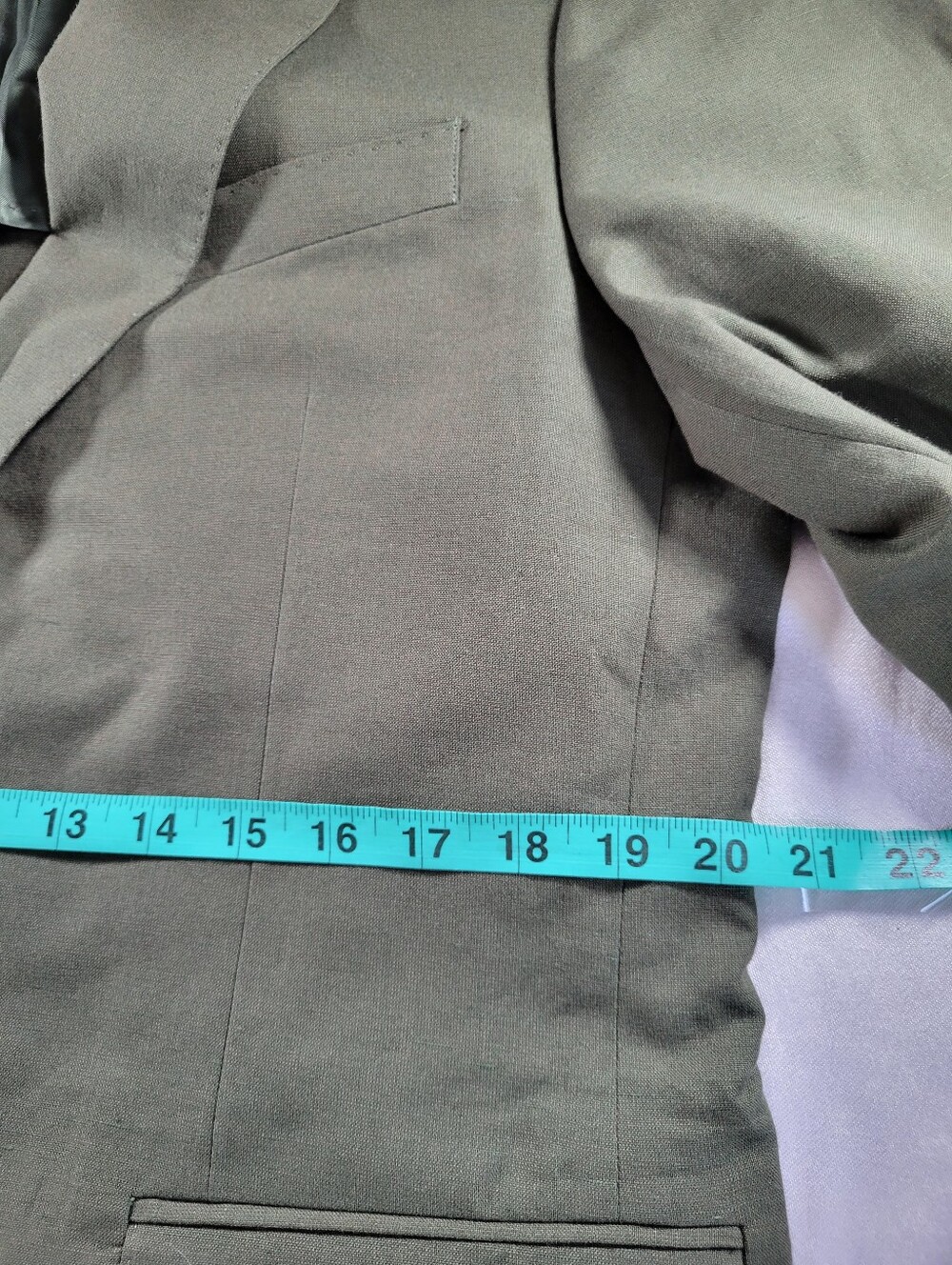 J Crew Crosby Classic-fit suit jacket in Baird McNutt Irish cotton-linen blend - Picture 9 of 13